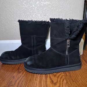Koolaburra by Ugg boots. Size 8/39. Used but in great condition.